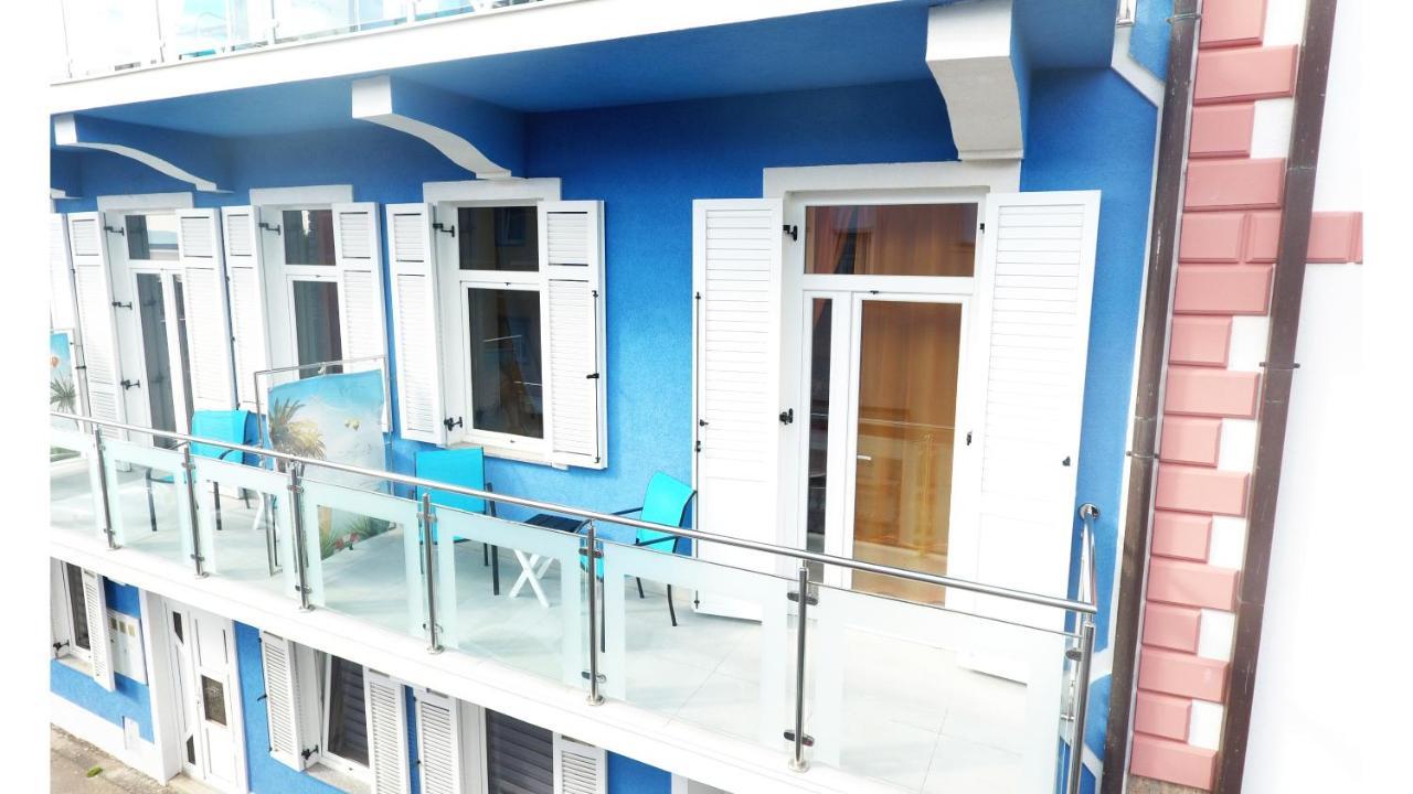 Villa Mit Whirlpool Fuer 32 Per Crikvenica Extérieur photo